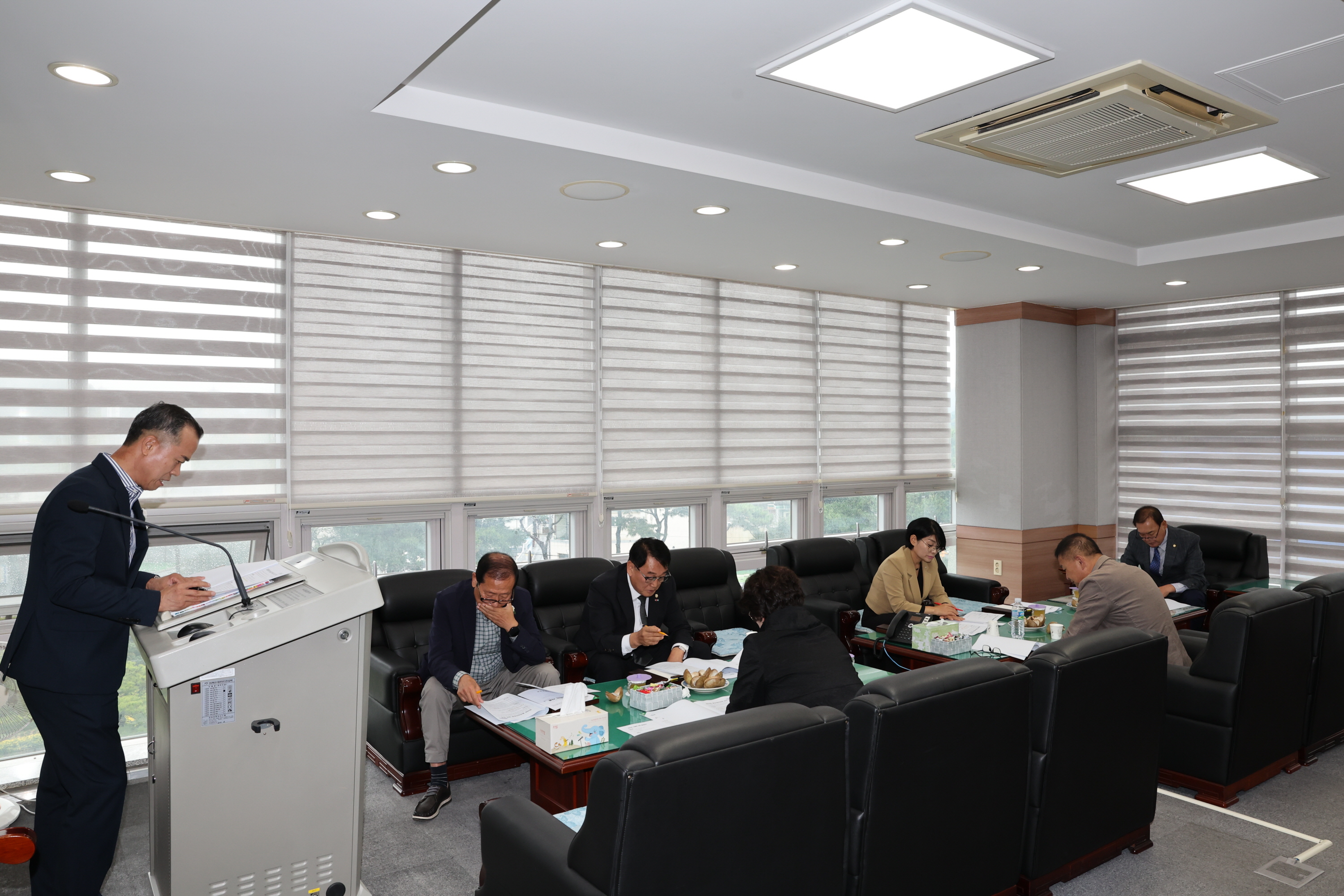 10월중 의원 월례회의 2