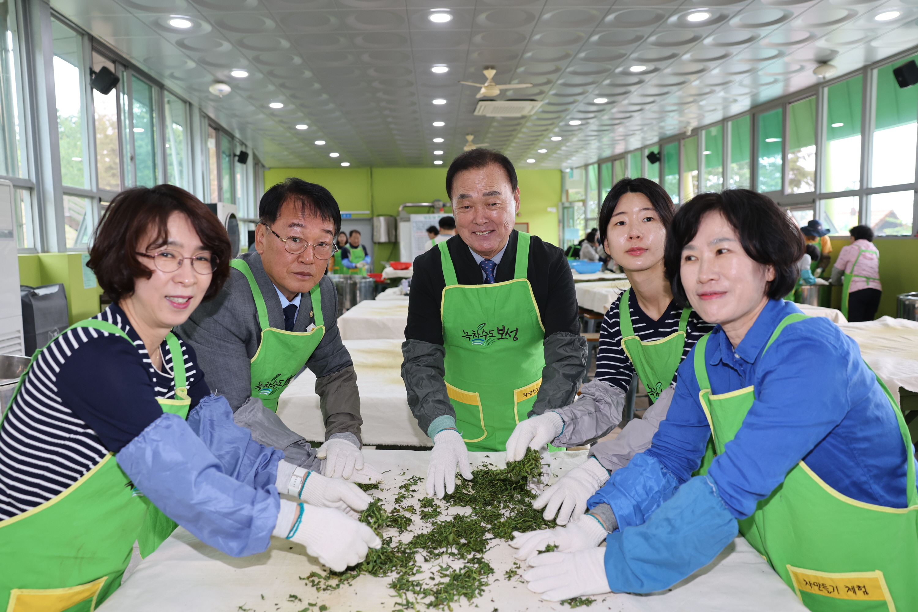 말레이시아 차문화 교류전 오픈식 및 차 만들기 체험 6