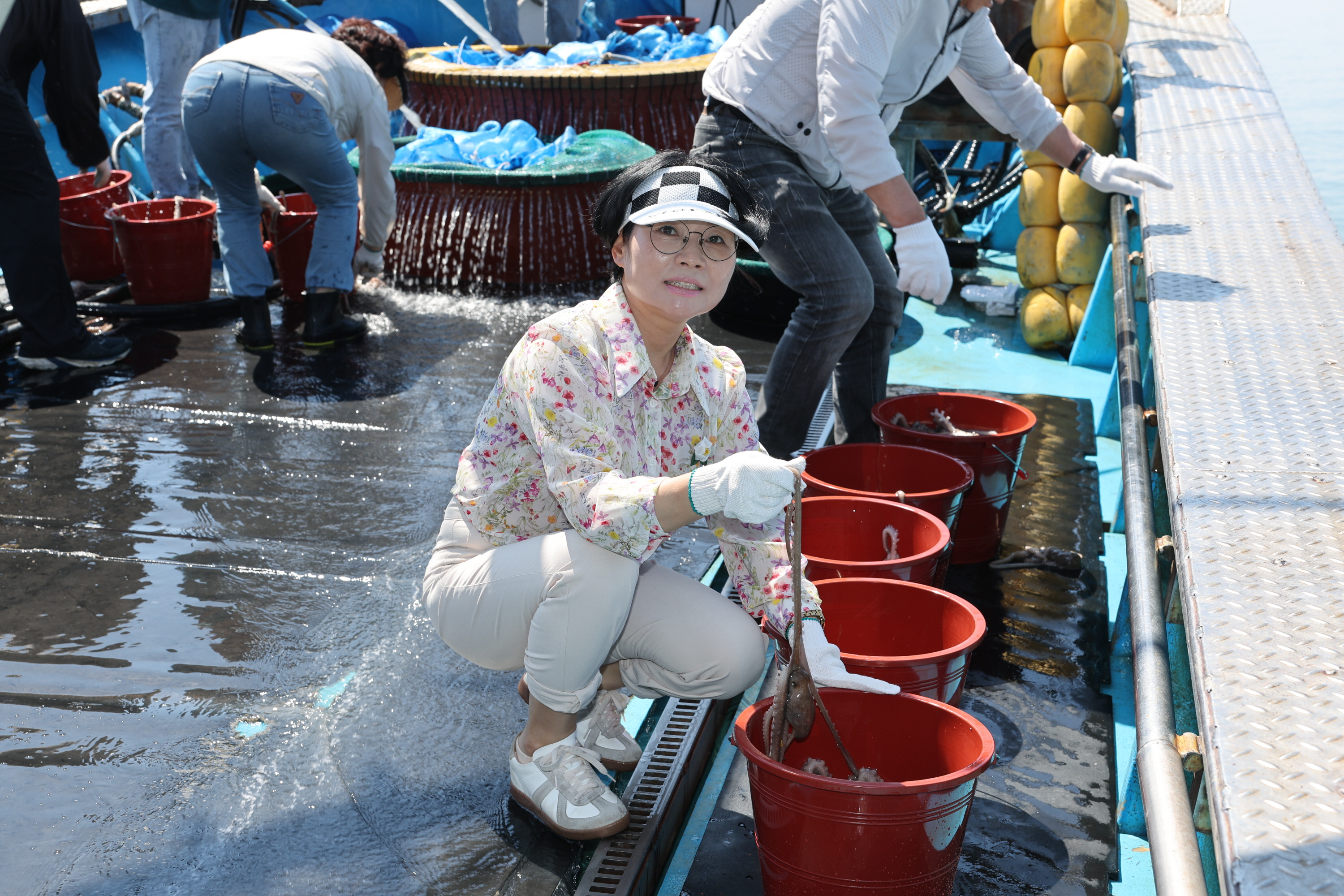 보성군 낙지목장 조성사업 포란 암컷 낙지 방류 행사 3